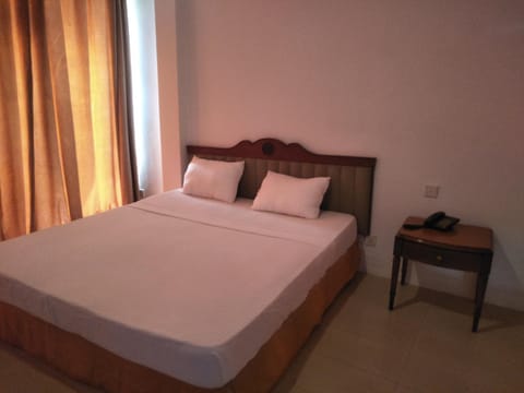 Airport Hotel Dream Paradise Hotel in Negombo