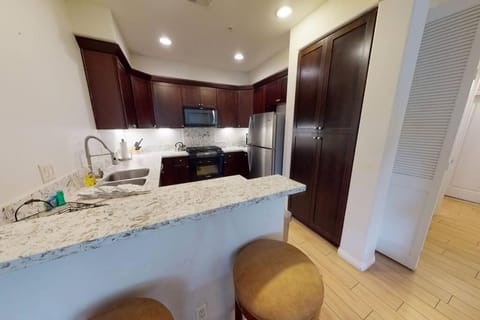 LV101 Downstairs 1 Bedroom Legacy Villas Retreat Apartment in Indian Wells