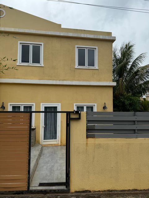 Country House with Mountain View Apartment in Rivière du Rempart District, Mauritius