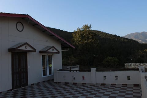 House by the Hills Villa in Dehradun