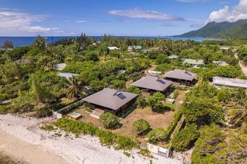 Bungalow N°1 Temae Beach by Enjoy villas Villa in Moorea-Maiao