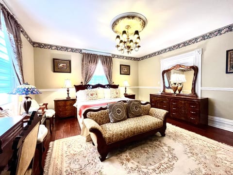 Barker House 3# Suite-heart of oldtown Apartment in Niagara-on-the-Lake