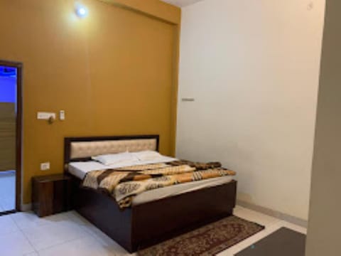 HOTEL KALASH GUEST HOUSE AND RESTAURANT Kushinagar Hotel in Nepal