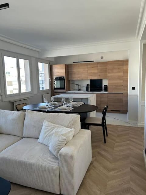 Communal lounge/ TV room, Dining area