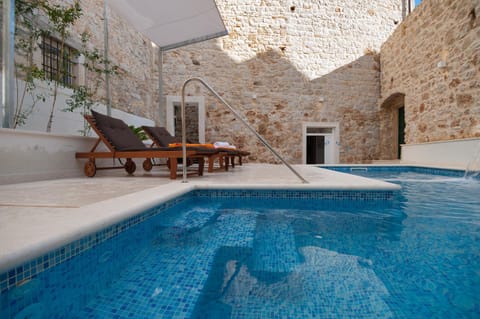 Villa Majestic with heated pool and rooftop terrace Villa in Bol