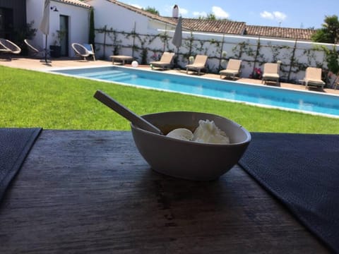 Belle maison île de Ré avec piscine Villa in Sainte-Marie-de-Ré