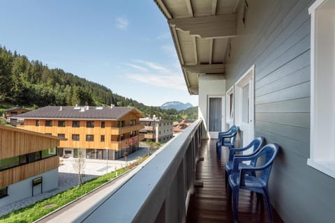 View (from property/room), Balcony/Terrace