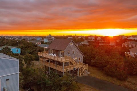 Property building, Natural landscape, Sunset