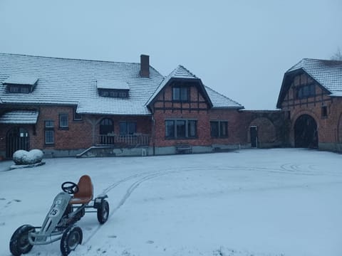 Rozenberghoeve House in Flanders