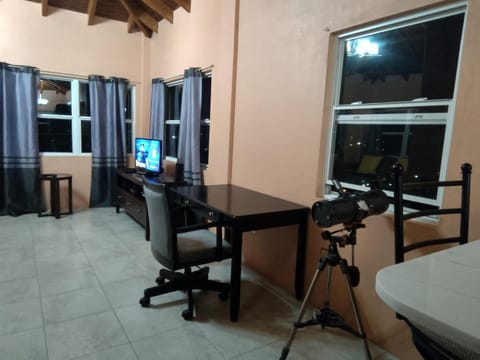 Zeus Guesthouse Condominio in Antigua and Barbuda