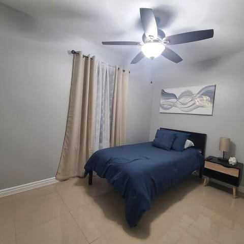 Charming cozy home Apartment in McAllen