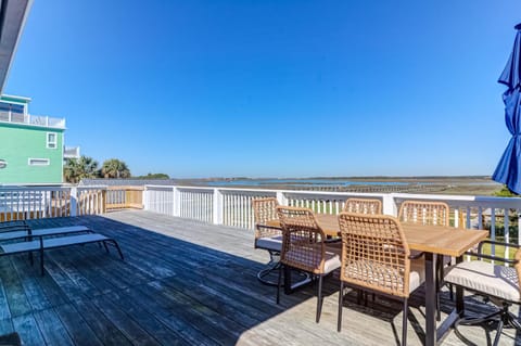 On Beach Time House in Folly Beach