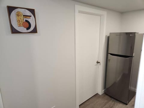 A Modern & Homely 1 BR Suite Condo in Winnipeg