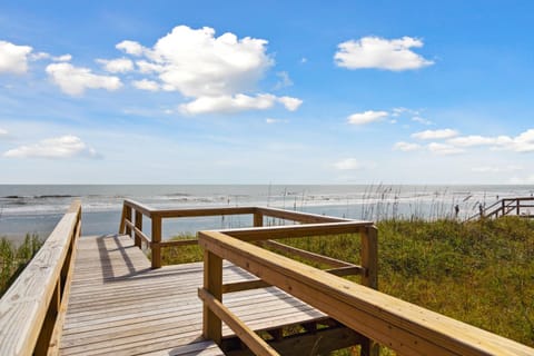 Sea-clusion House in Folly Beach