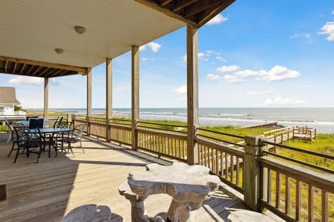 Sea-clusion House in Folly Beach