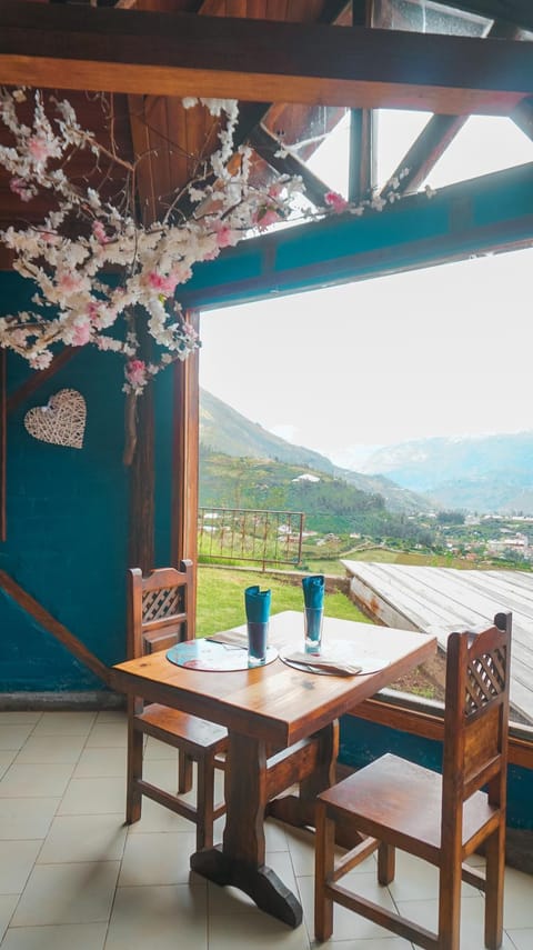 Glamping La Montaña Nature lodge in Tungurahua, Ecuador