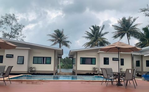 Property building, Pool view, Swimming pool