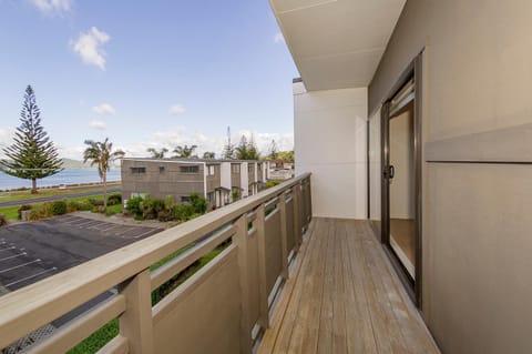 Aqua Soleil Beachfront Apartment Apartment in Whitianga