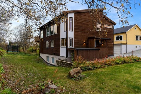 Property building, Street view