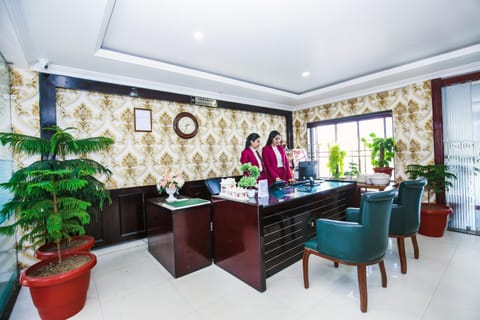 Hotel White Grand Shimla-near ISBT bus stand- Fully Air Conditioner Hotel in Shimla