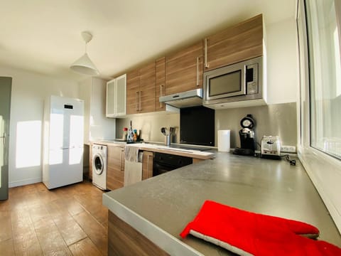 Kitchen or kitchenette, dishwasher, minibar, pet friendly, stove, toaster