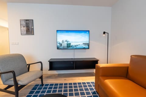 TV and multimedia, Seating area