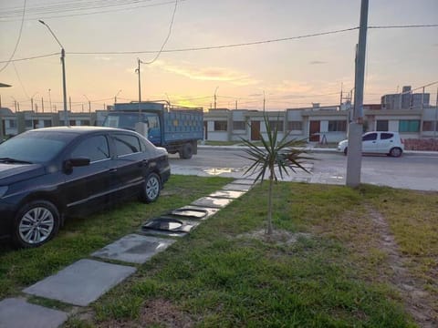 Street view, Location, Sunrise, Sunset, Parking