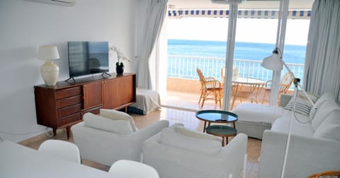 Natural landscape, TV and multimedia, View (from property/room), Sea view