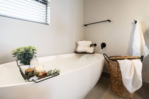 180° Luxury Ocean Suites - #201 Condominio in Umhlanga