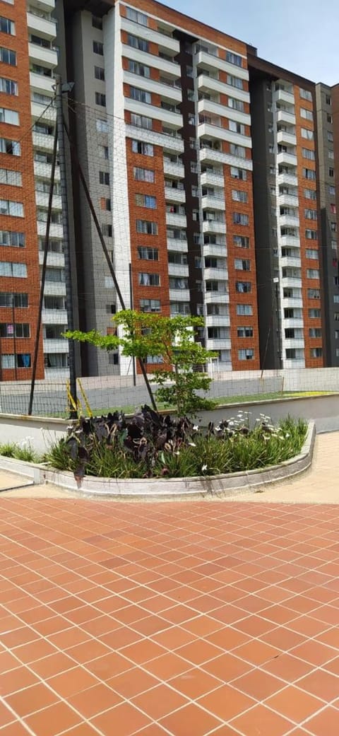 Apartamento en Edificio Puerto paraiso en Bello Antioquia Apartment in Bello