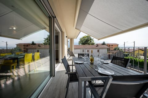 Balcony/Terrace, Dining area