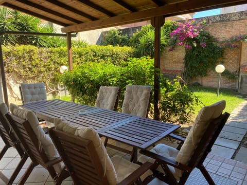 Patio, Garden, Garden view