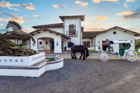 El Lugar Resort in Heredia Province