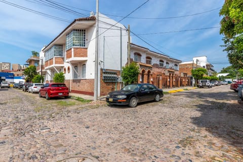 Property building, Neighbourhood, Street view