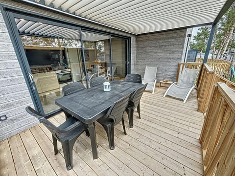 Chalet Moderne 4 Pers. - Piscine Chauffée - Proche Plage et Commerces - FR-1-361-529 Chalet in Saint-Pair-sur-Mer