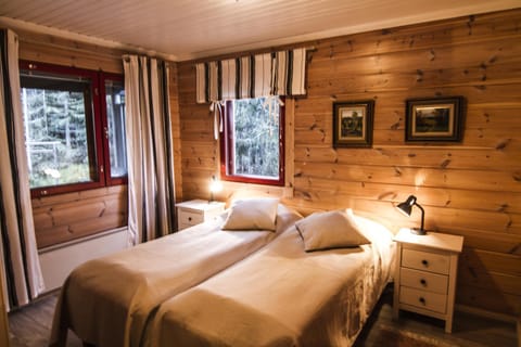 Day, Photo of the whole room