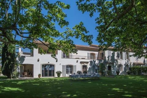 Property building, Spring, Garden