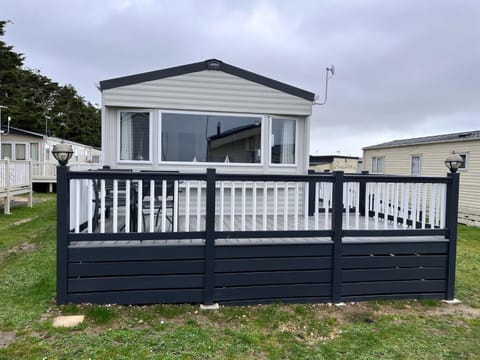 Property building, Balcony/Terrace