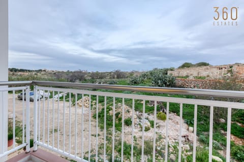 Day, Natural landscape, View (from property/room), Balcony/Terrace