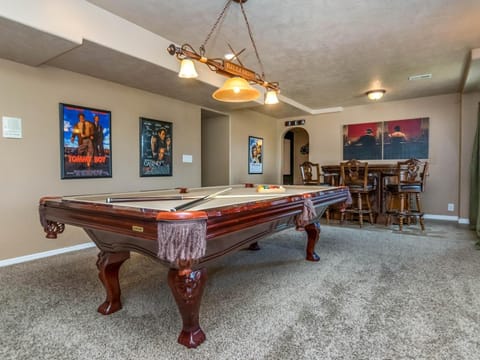 Wasatch Retreat in Draper with Mtn Views Theater and Hot Tub House in Sandy