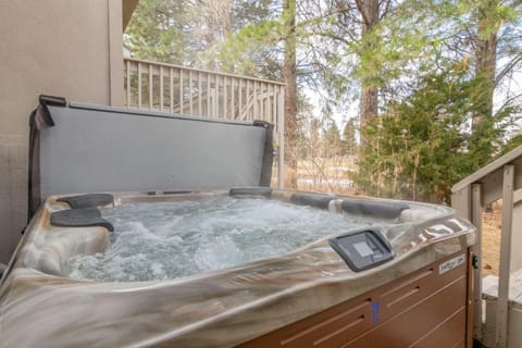 Powder Mountain in Salt Lake with Private Hot Tub Casa in Cottonwood Heights