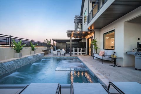 30 | Poolhouse at Ocotillo Springs with Private Pool and Views House in Santa Clara
