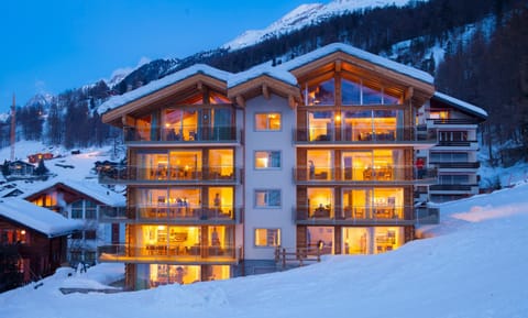 Matthiol Appartements Condo in Zermatt