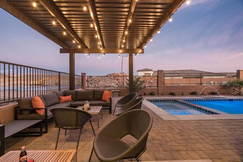 Zion Village Poolhouse in Hurricane with Pool and Hot Tub House in Hurricane