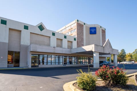 Dominion Inn and Suites Hotel in Sandston