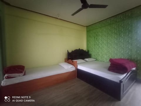 Begnas coffee house & hotel (guesthouse & coffee farm ) Bed and Breakfast in Bagmati Province, Nepal