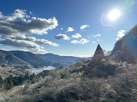 箱根の絶景を一望できる広々とした展望デッキ bbqに最適な場所 芦ノ湖の全景を一望 花火鑑賞湖水 Condo in Hakone