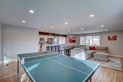 Comfortable Modern Home w/ Game Room House in American Fork
