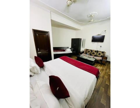 Hotel kulwant, Balongi Punjab Vacation rental in Chandigarh