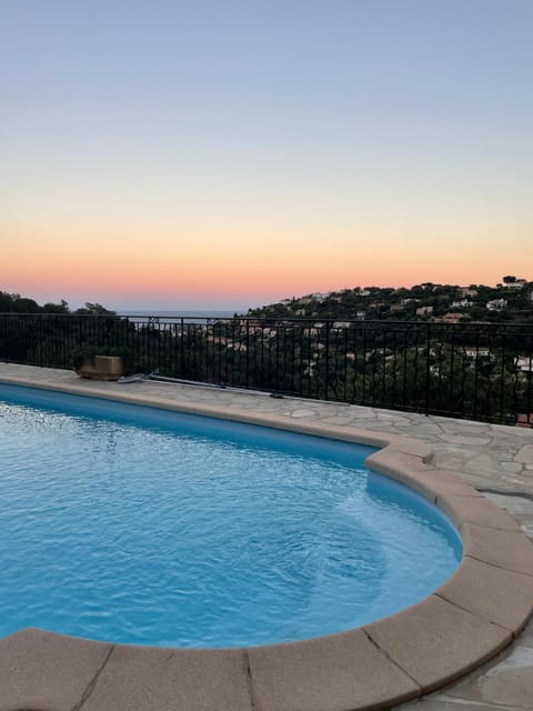 Summer, Pool view, Swimming pool, Swimming pool, Sunrise